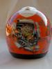 casco con rana