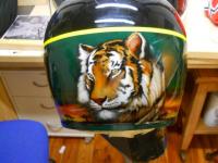 casco tigre